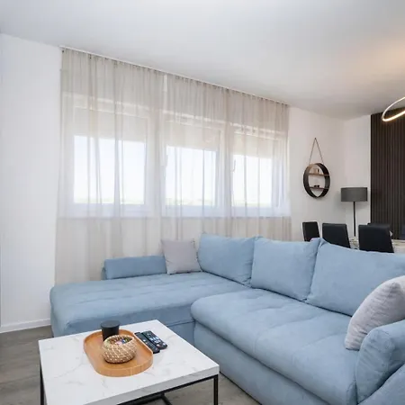Bondi - Sea View With Pool Apartamento Vir
