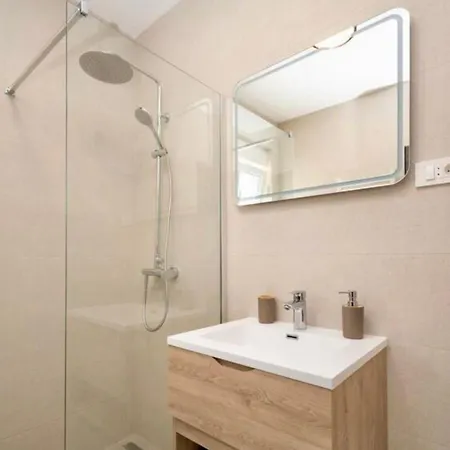 Bondi - Sea View With Pool Apartamento *