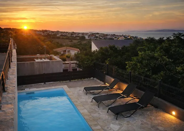 Bondi - Sea View With Pool * Vir