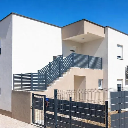 Bondi - Sea View With Pool * Vir